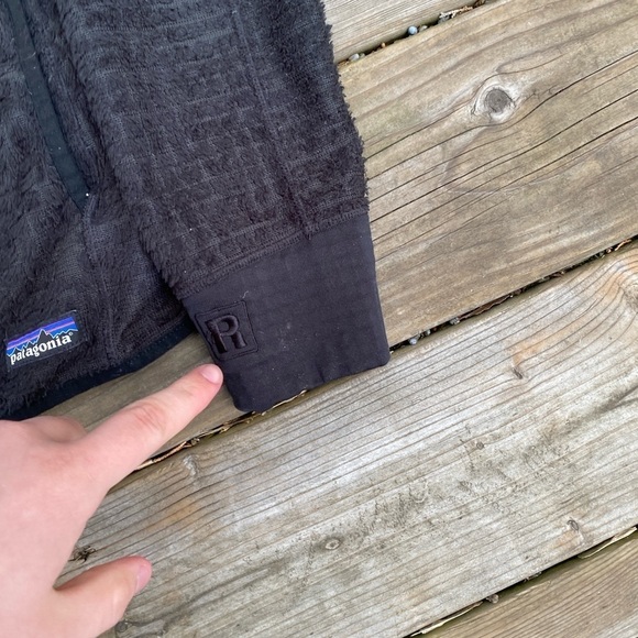 Reversible Patagonia R3 Fleece Jacket Black - Picture 9 of 15